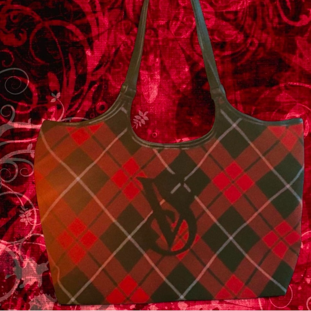 ❤️✨ Plaid Victoria’s Secret Tote ✨❤️